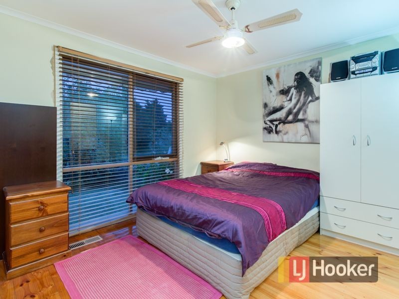 64 Thomas Mitchell Drive, Endeavour Hills VIC 3802