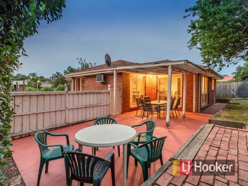 64 Thomas Mitchell Drive, Endeavour Hills VIC 3802