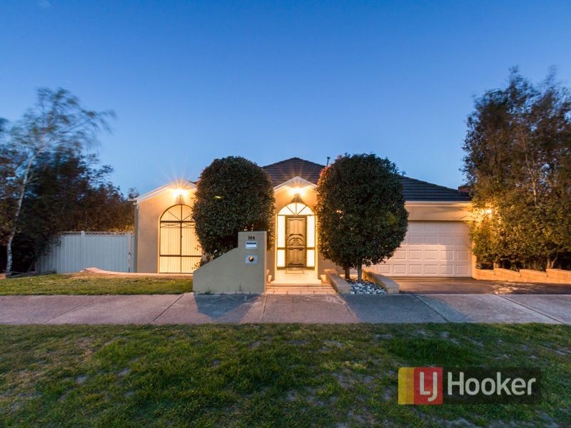 144 David Collins Drive, Endeavour Hills VIC 3802