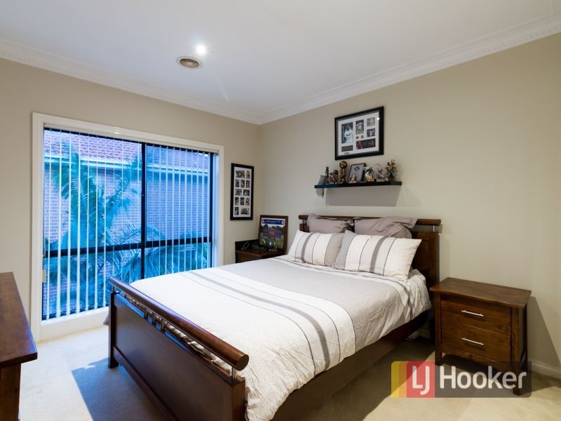 144 David Collins Drive, Endeavour Hills VIC 3802