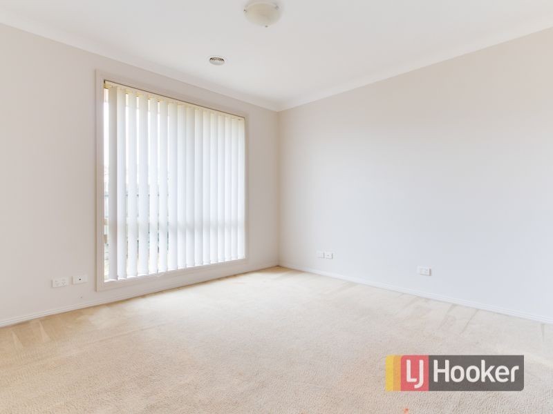 2/28 Louis Street, Doveton VIC 3177