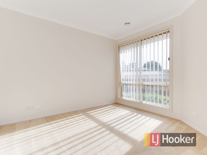 2/28 Louis Street, Doveton VIC 3177