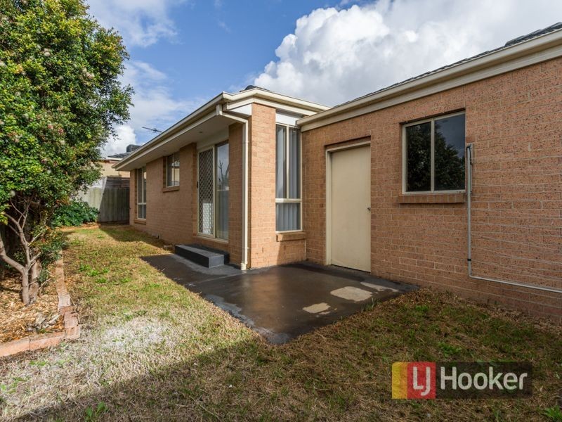 2/28 Louis Street, Doveton VIC 3177