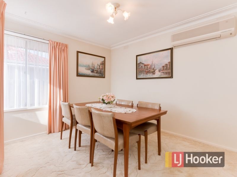 18 Waratah Drive, Dandenong North VIC 3175