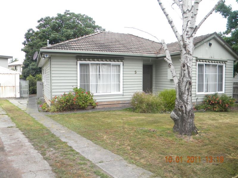 5 Corvi Court, Dandenong VIC 3175