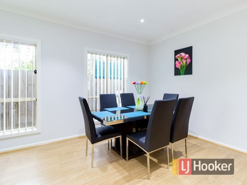 2/2 Cercis Court, Doveton VIC 3177