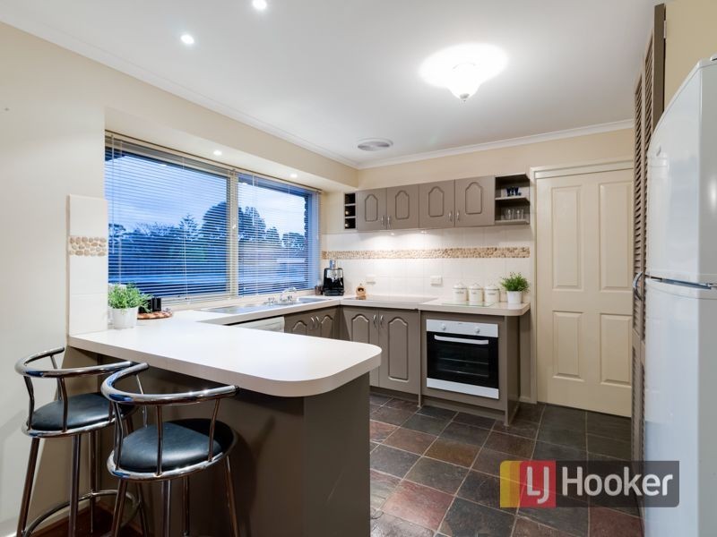 1 Raduett Court, Endeavour Hills VIC 3802