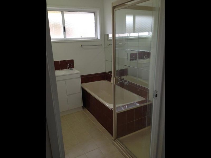 28 Inverness Street, Endeavour Hills VIC 3802