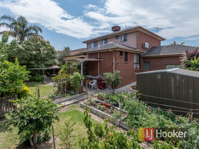308 James Cook Drive, Endeavour Hills VIC 3802