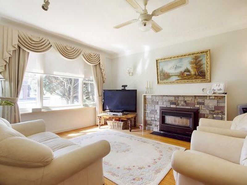 10 Nicole Avenue, Dandenong North VIC 3175