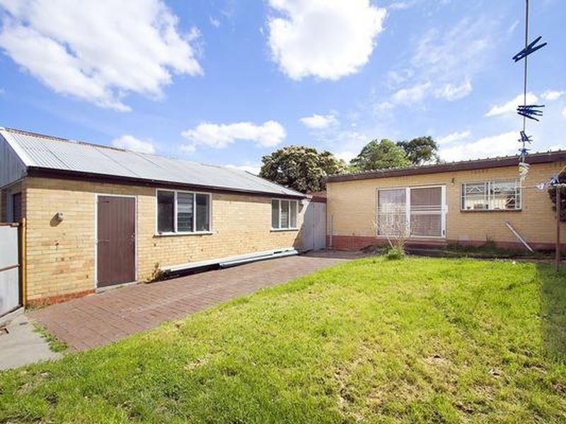 10 Nicole Avenue, Dandenong North VIC 3175