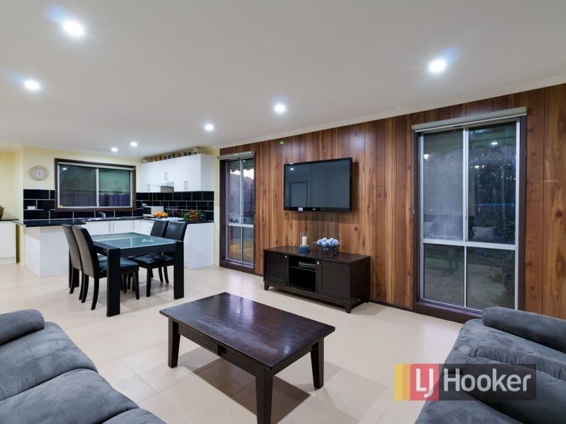 21 Lachlan Drive, Endeavour Hills VIC 3802