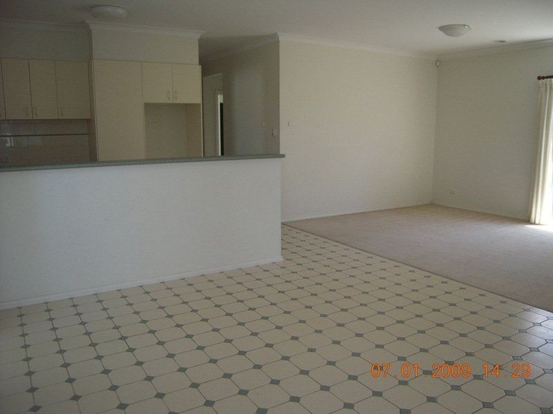 27 Hickory Drive, Narre Warren South VIC 3805