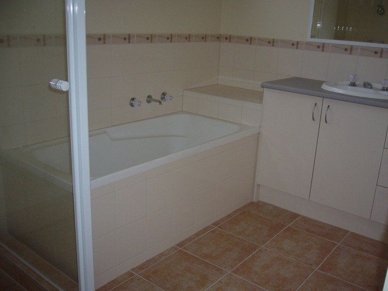 46 The Avenue, Narre Warren South VIC 3805