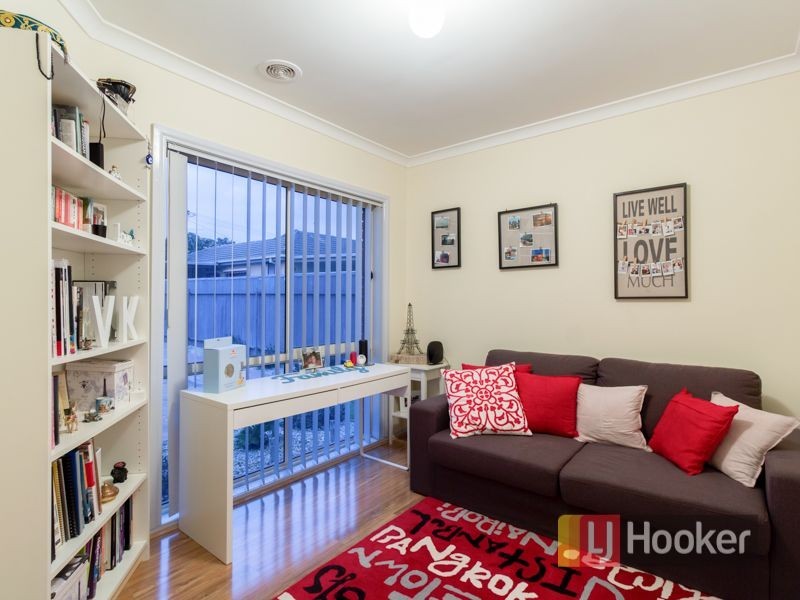 2/2 Second Ave, Dandenong North VIC 3175