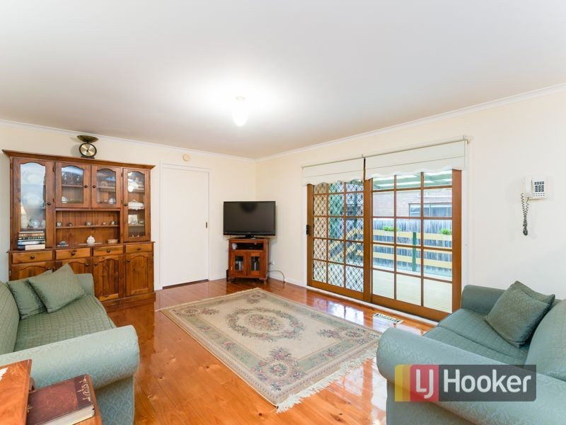 14 Hanna Drive, Endeavour Hills VIC 3802