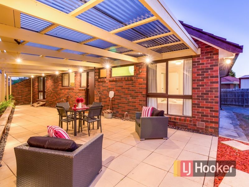 8 Taurus Avenue, Dandenong North VIC 3175