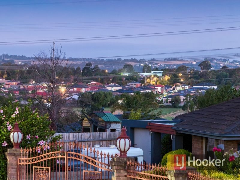 5 Mace Rise, Hallam VIC 3803