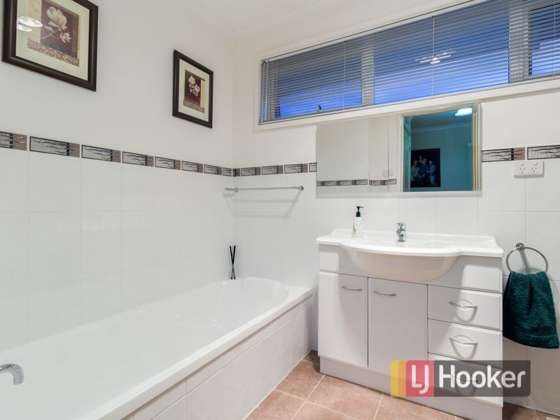 3 Terrell Close, Endeavour Hills VIC 3802