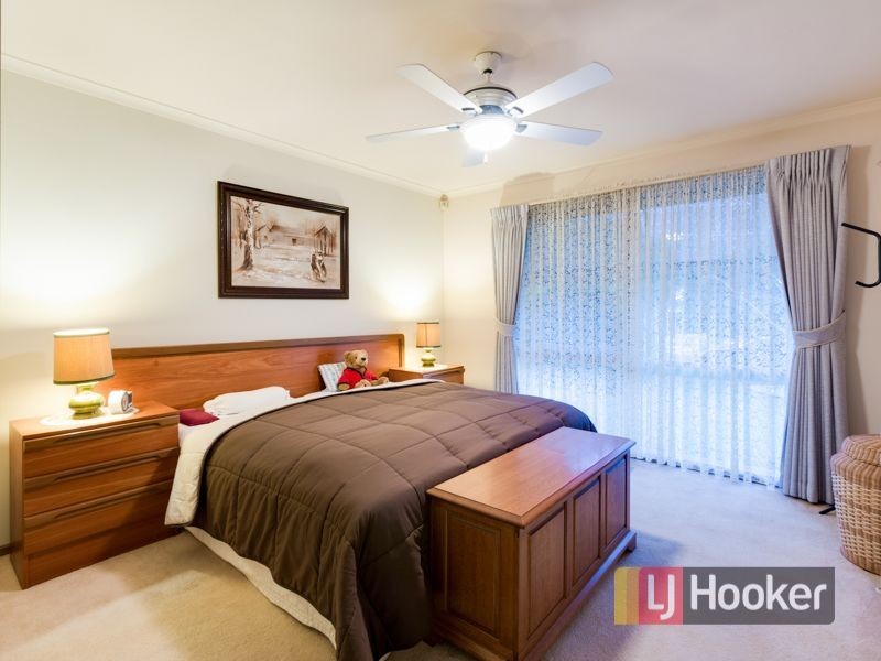 95 Waverley Park Drive, Cranbourne North VIC 3977