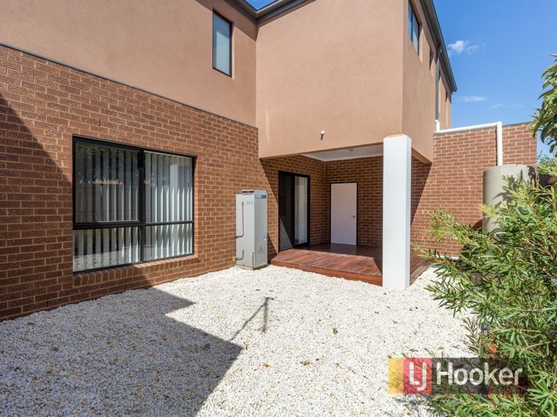 2/9 King George Parade, Dandenong VIC 3175