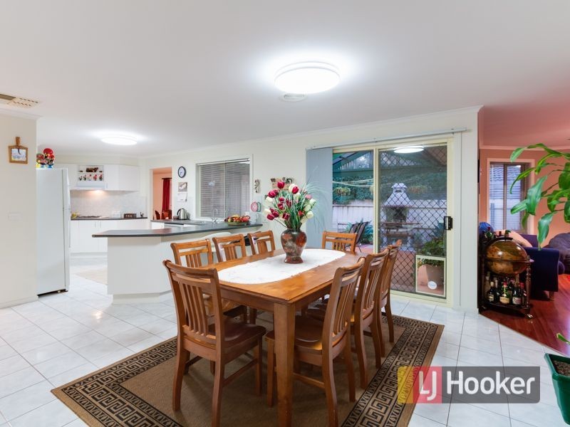 105 Amber Crescent, Narre Warren VIC 3805