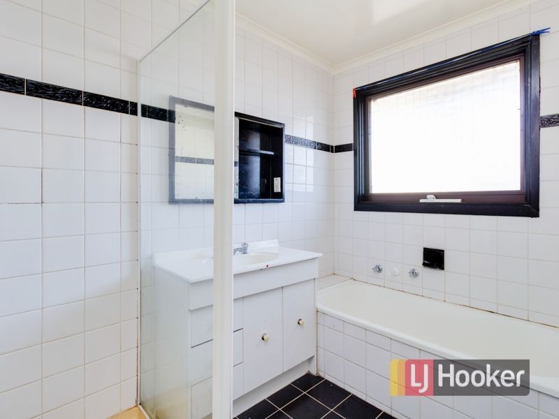 1 Pisa Court, Doveton VIC 3177