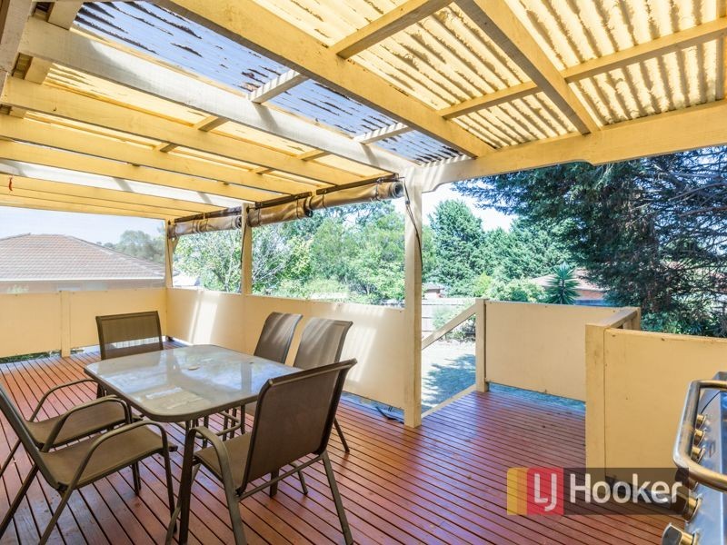 17 Skye Crescent, Endeavour Hills VIC 3802