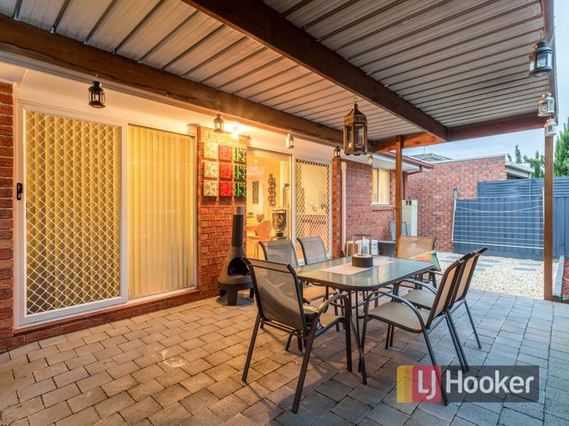 2/54 Amber Crescent, Narre Warren VIC 3805