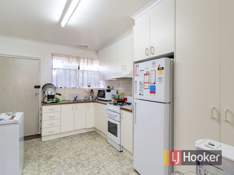 4/16 Brady Road, Dandenong North VIC 3175