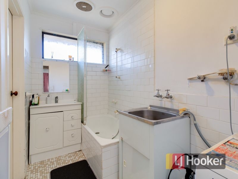 4/16 Brady Road, Dandenong North VIC 3175