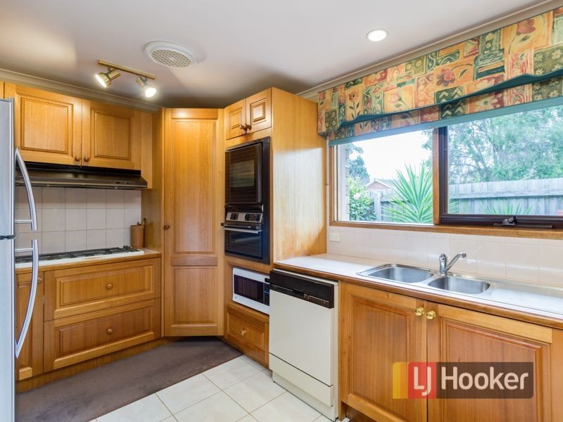 9 Parklea Close, Narre Warren VIC 3805