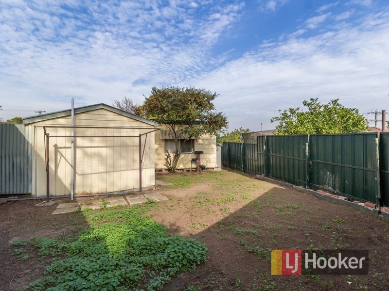8 & 8A Blossom Drive, Doveton VIC 3177