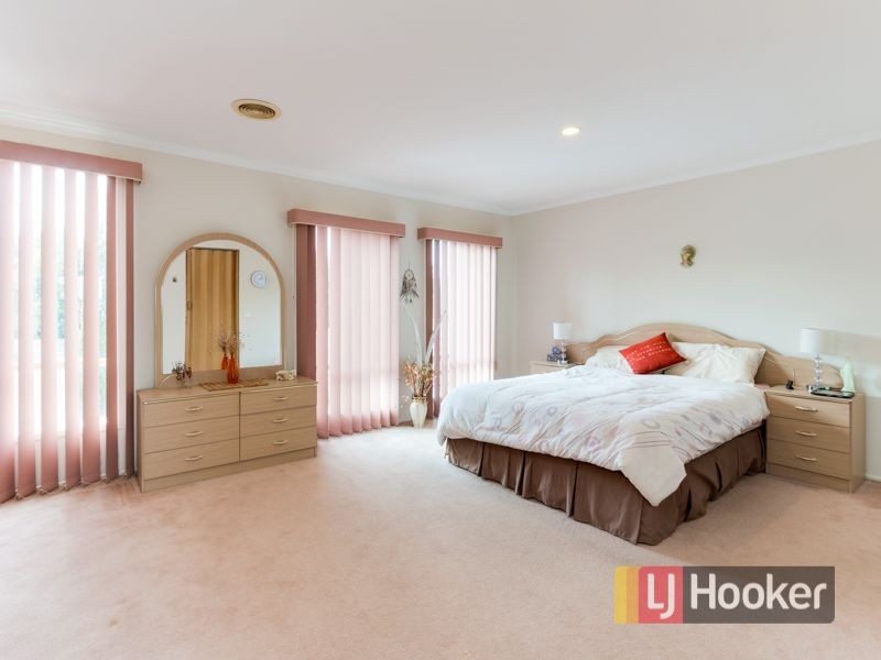 9 Tudor Court, Narre Warren VIC 3805