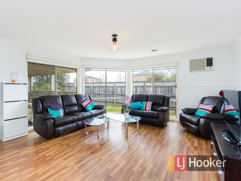 50 Kershaw Drive, Narre Warren South VIC 3805