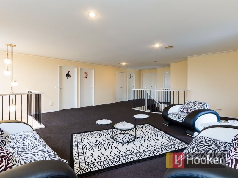 70 Lawson Way, Endeavour Hills VIC 3802