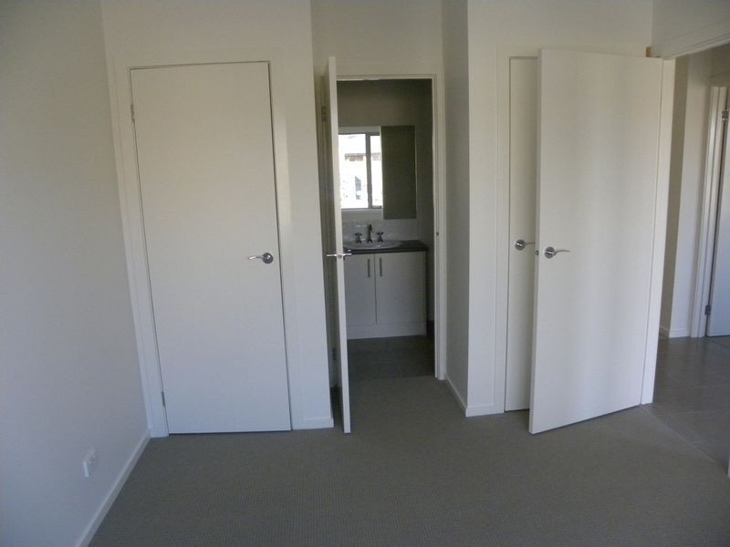 84 Sabel Drive, Cranbourne North VIC 3977