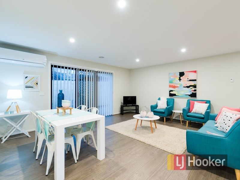 1-3/3 Rain Court, Doveton VIC 3177