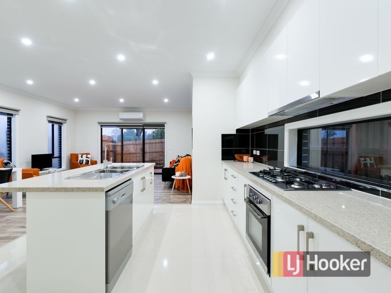 12 Philip Road, Hallam VIC 3803