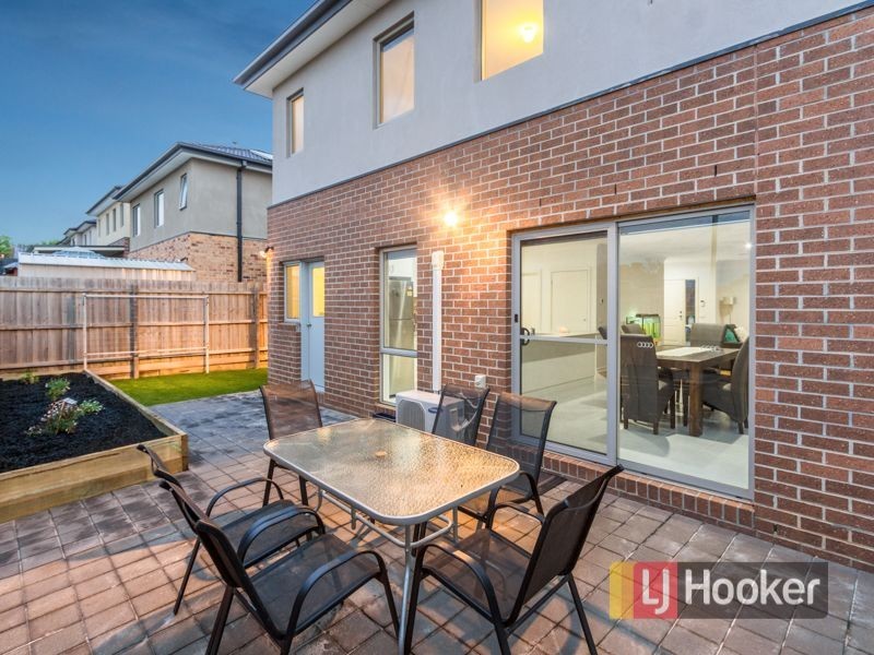 9/35 Lily Way, Skye VIC 3977