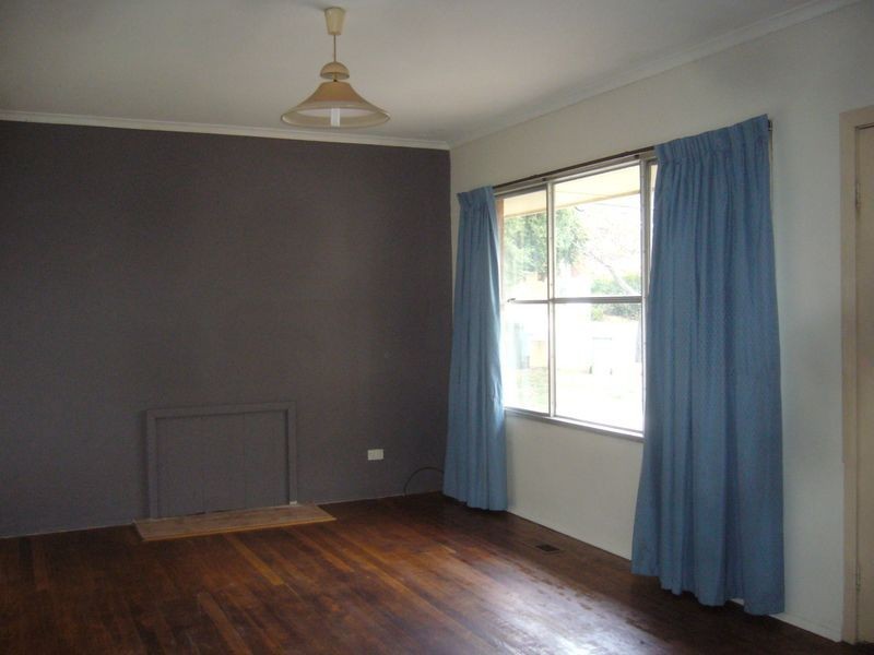 8 Blossom Drive, Doveton VIC 3177