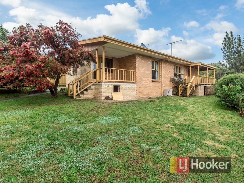 52 Charles Avenue, Hallam VIC 3803