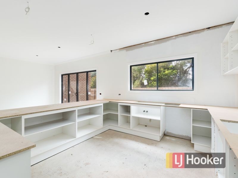 13/122-124 Kennington Park Drive, Endeavour Hills VIC 3802