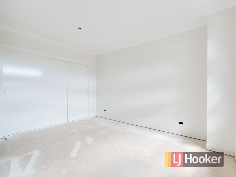 13/122-124 Kennington Park Drive, Endeavour Hills VIC 3802