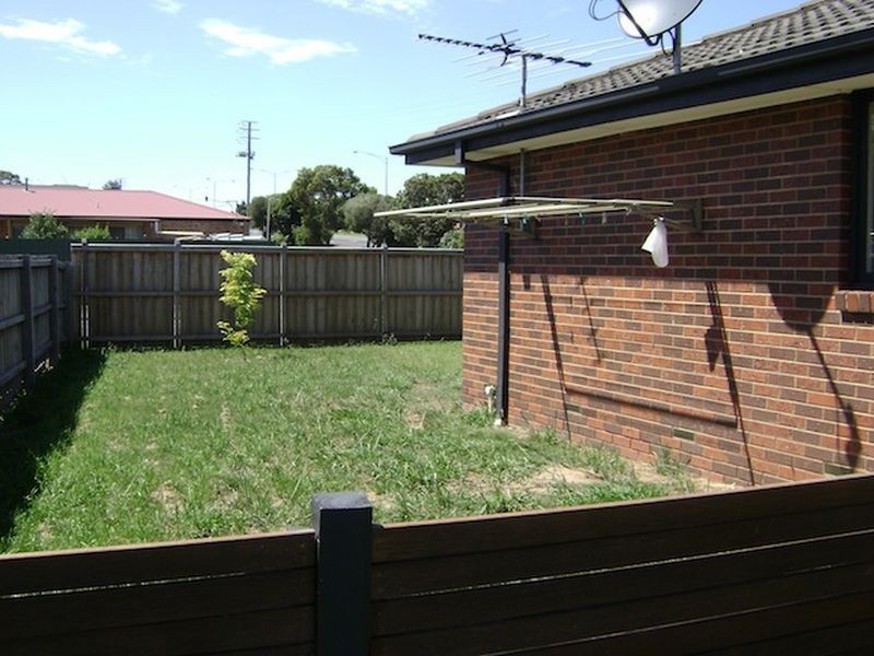 1 Pemberton Drive, Narre Warren VIC 3805