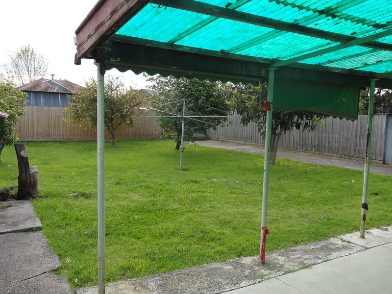 34 Kanooka Grove, Doveton VIC 3177