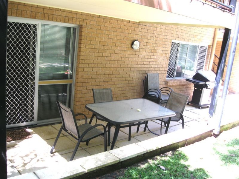 2/7 Albert St, Burleigh Heads QLD 4220