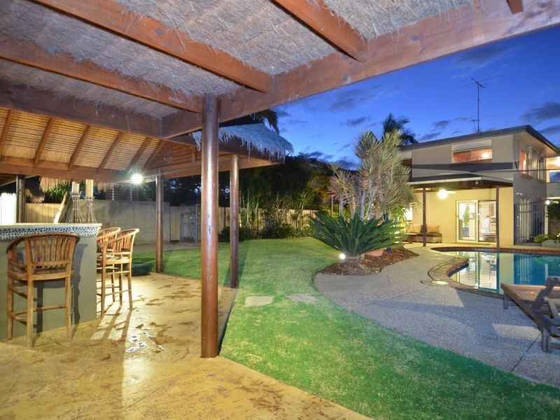 84 Acanthus Avenue, Burleigh Heads QLD 4220