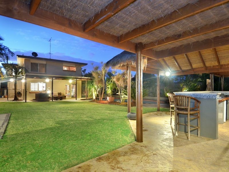 84 Acanthus Avenue, Burleigh Heads QLD 4220