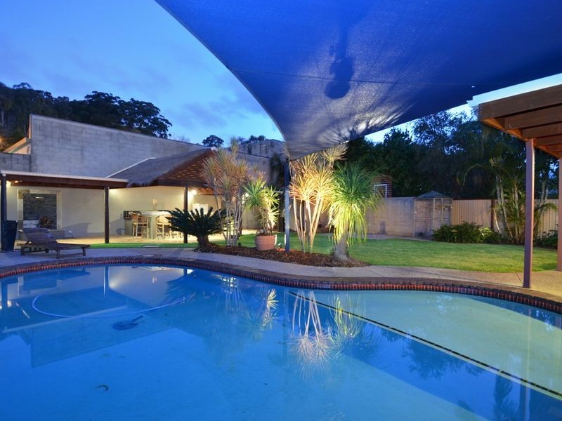 84 Acanthus Avenue, Burleigh Heads QLD 4220